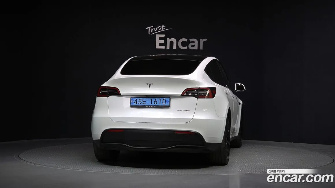 Tesla Model Y — фото 7