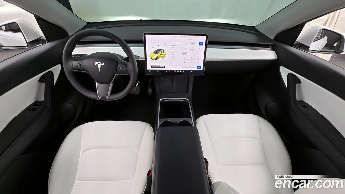 Tesla Model Y — фото 8