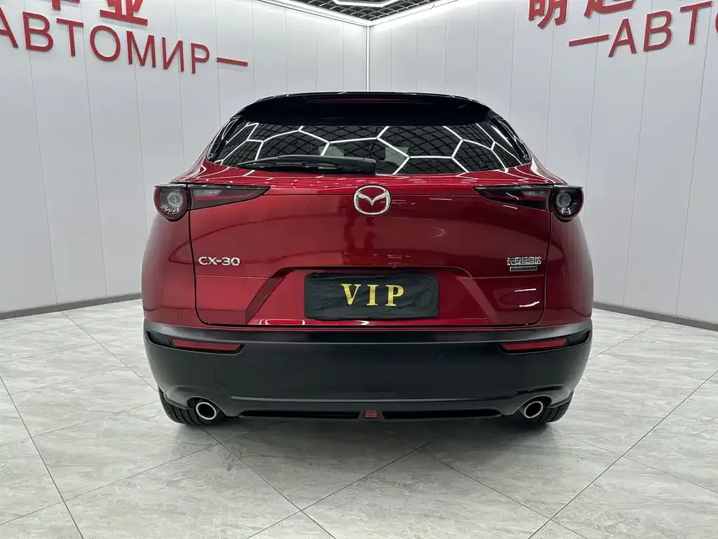 Mazda CX-30 — фото 10
