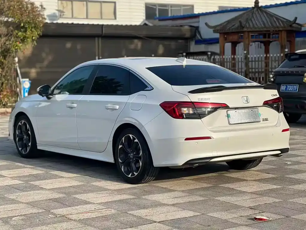 Honda Civic — фото 7