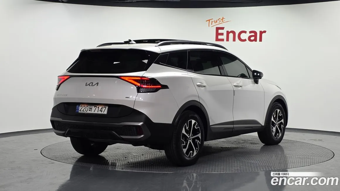 Kia Sportage — фото 7