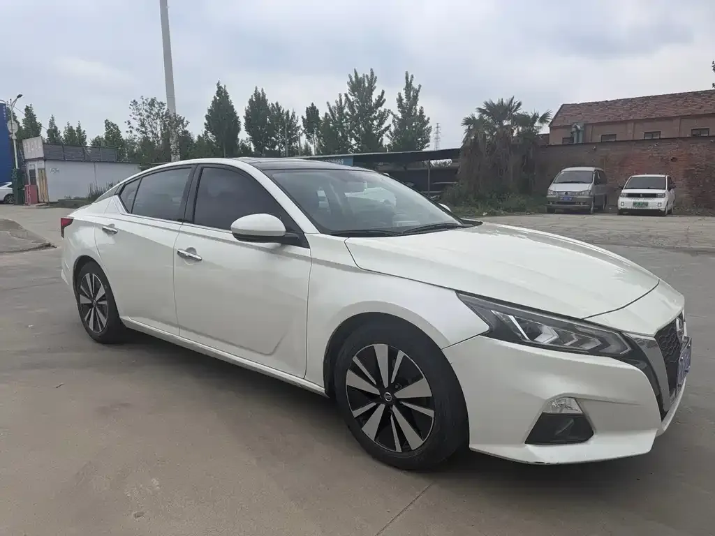 Nissan Teana — фото 4