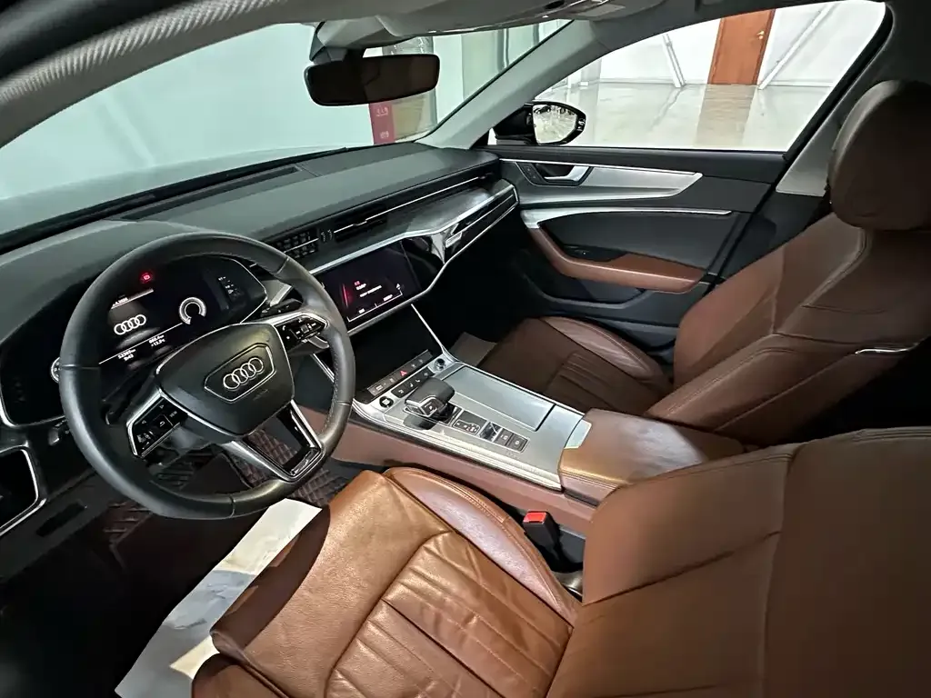 Audi A6L — фото 6