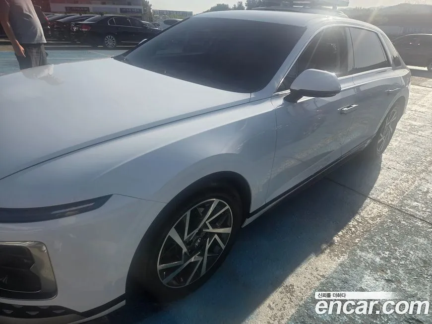 Hyundai Grandeur — фото 1