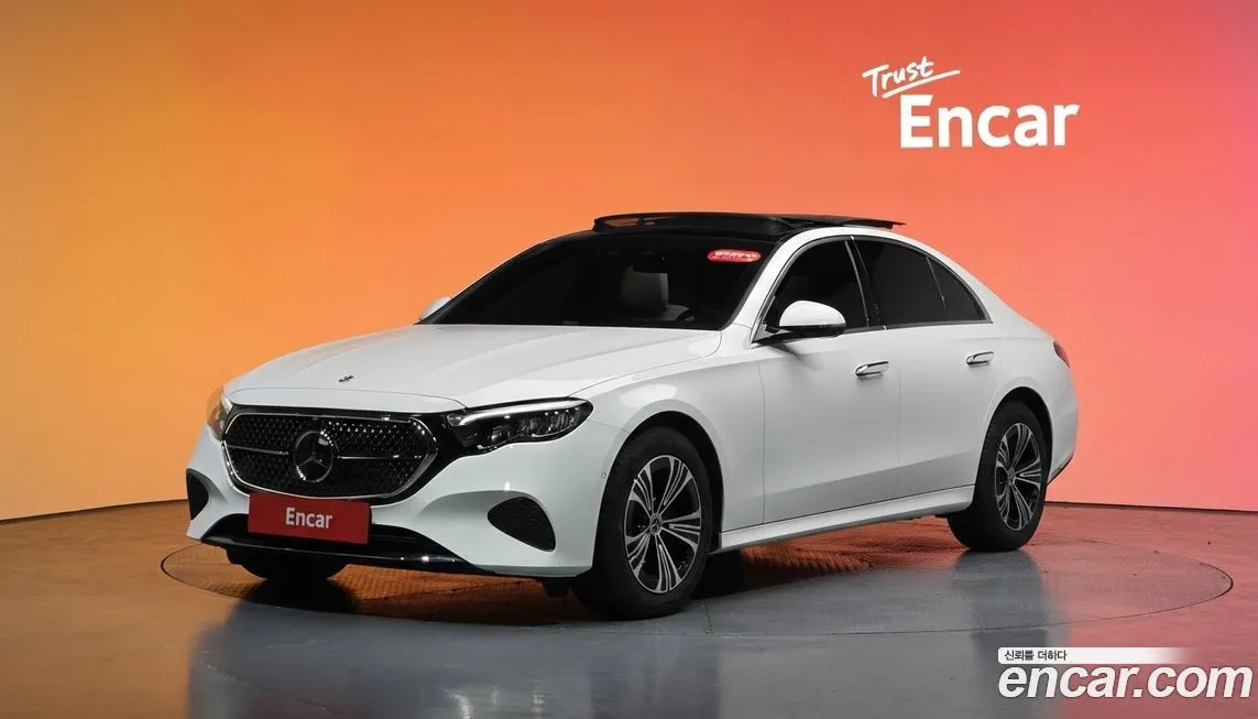 Mercedes-Benz E-Class — фото 1