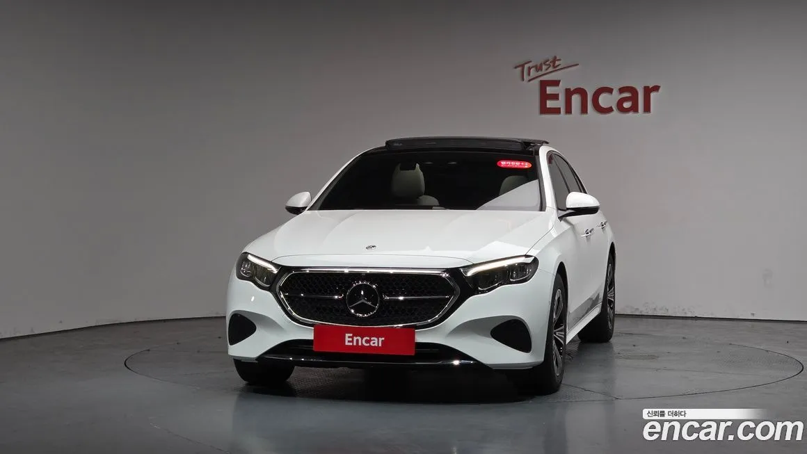 Mercedes-Benz E-Class — фото 4