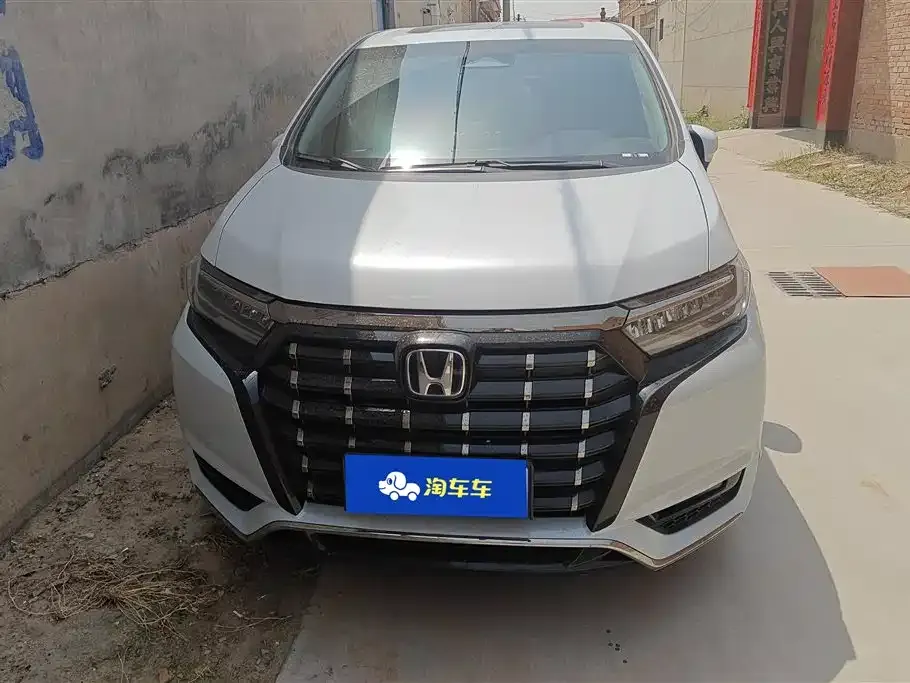Honda Elysion 2023 из CN, фото 5