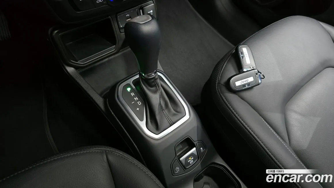 Jeep Renegade 2023 из KR, фото 4