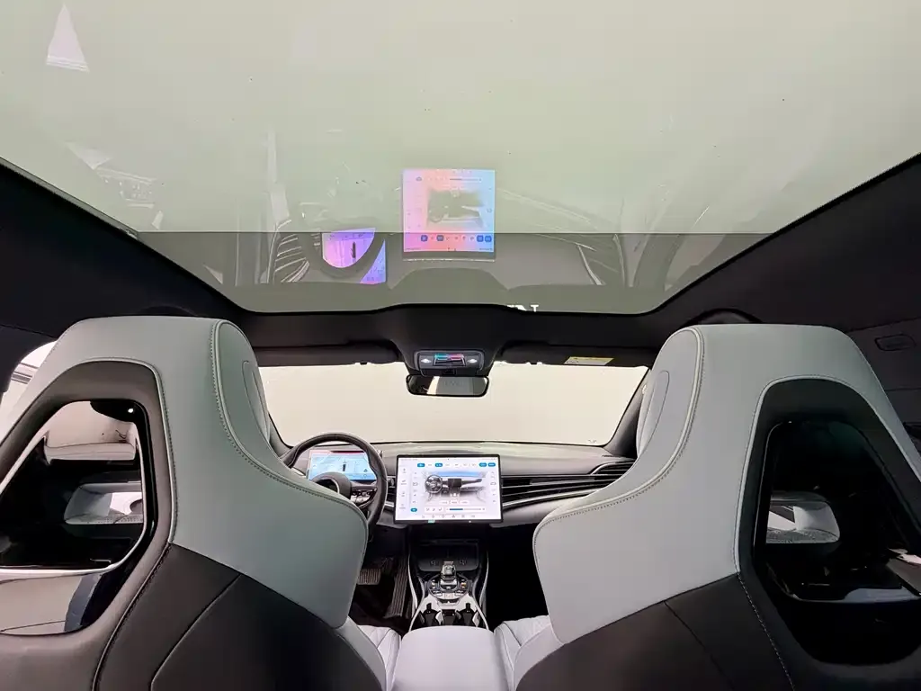 BYD Seal — фото 8