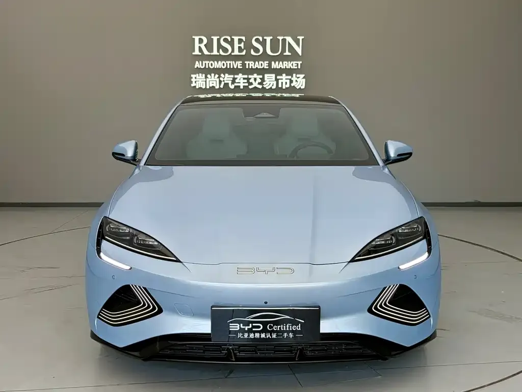 BYD Seal — фото 2