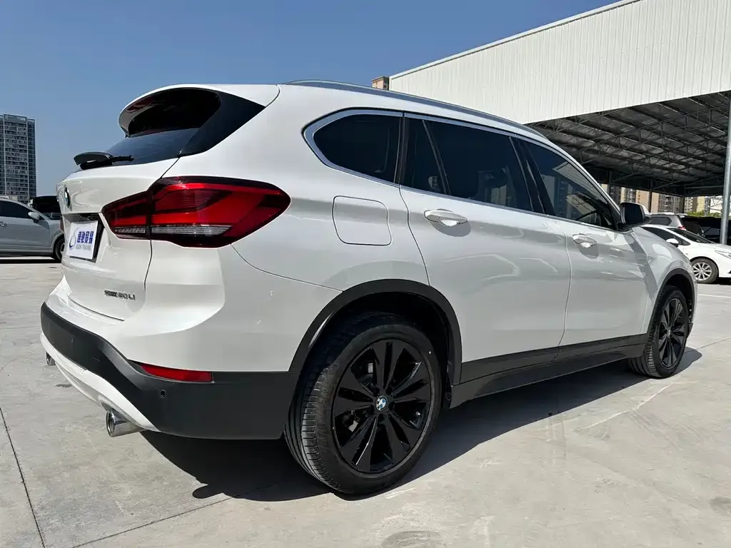 BMW X1 — фото 4