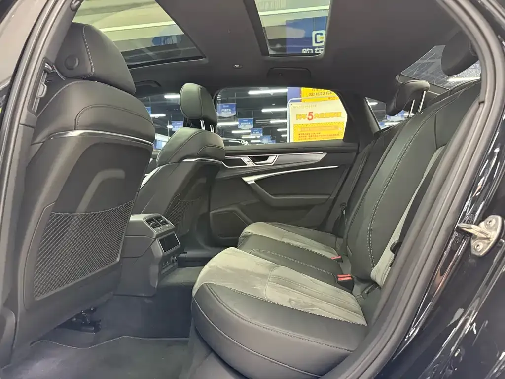 Audi A6L 2024 из CN, фото 7
