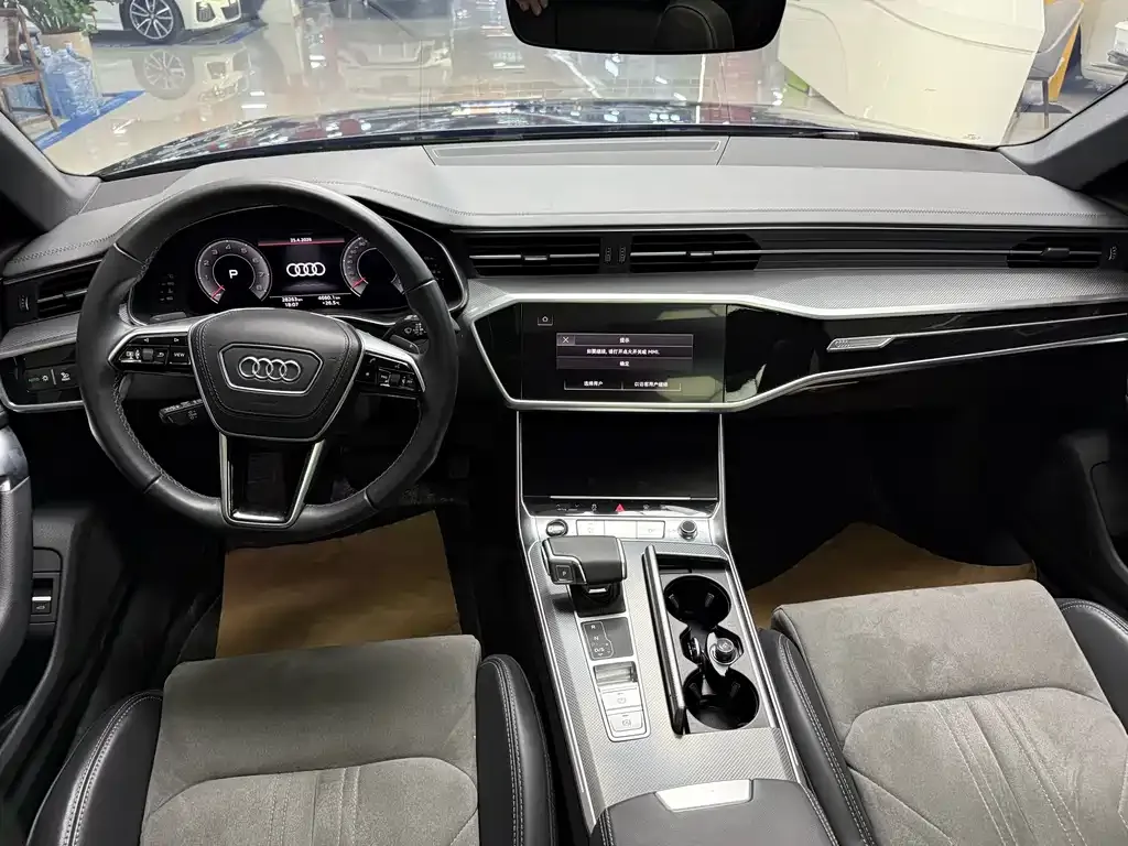Audi A6L 2024 из CN, фото 8
