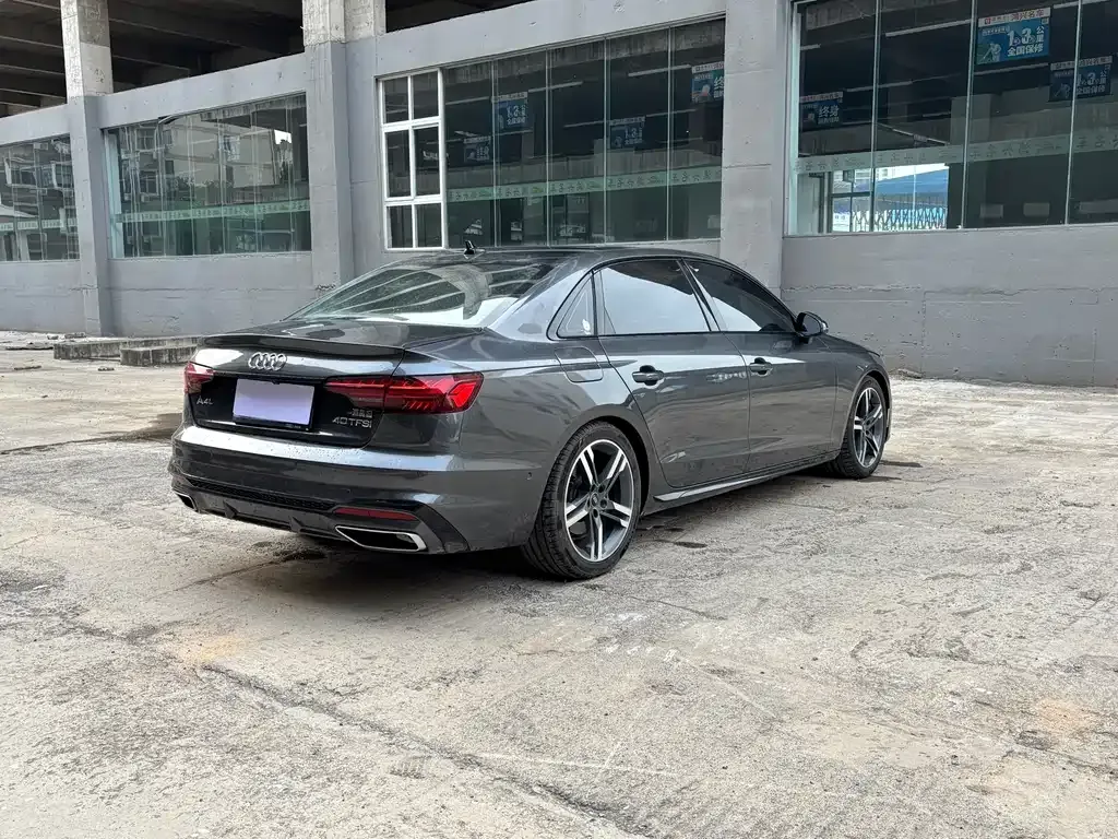 Audi A4L — фото 6