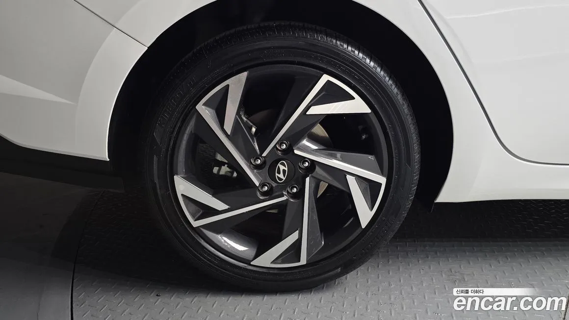 Hyundai AVANTE — фото 7