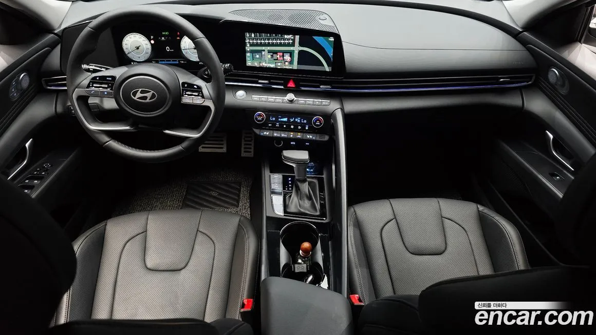 Hyundai AVANTE — фото 8