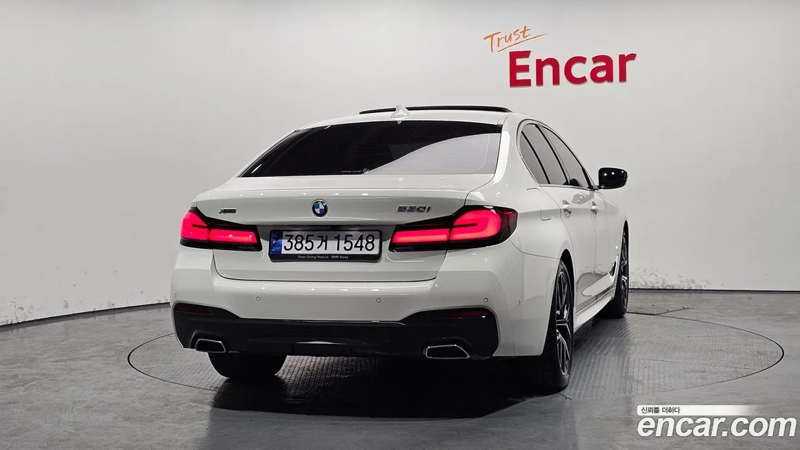 BMW 5-Series 2023 из KR, фото 3
