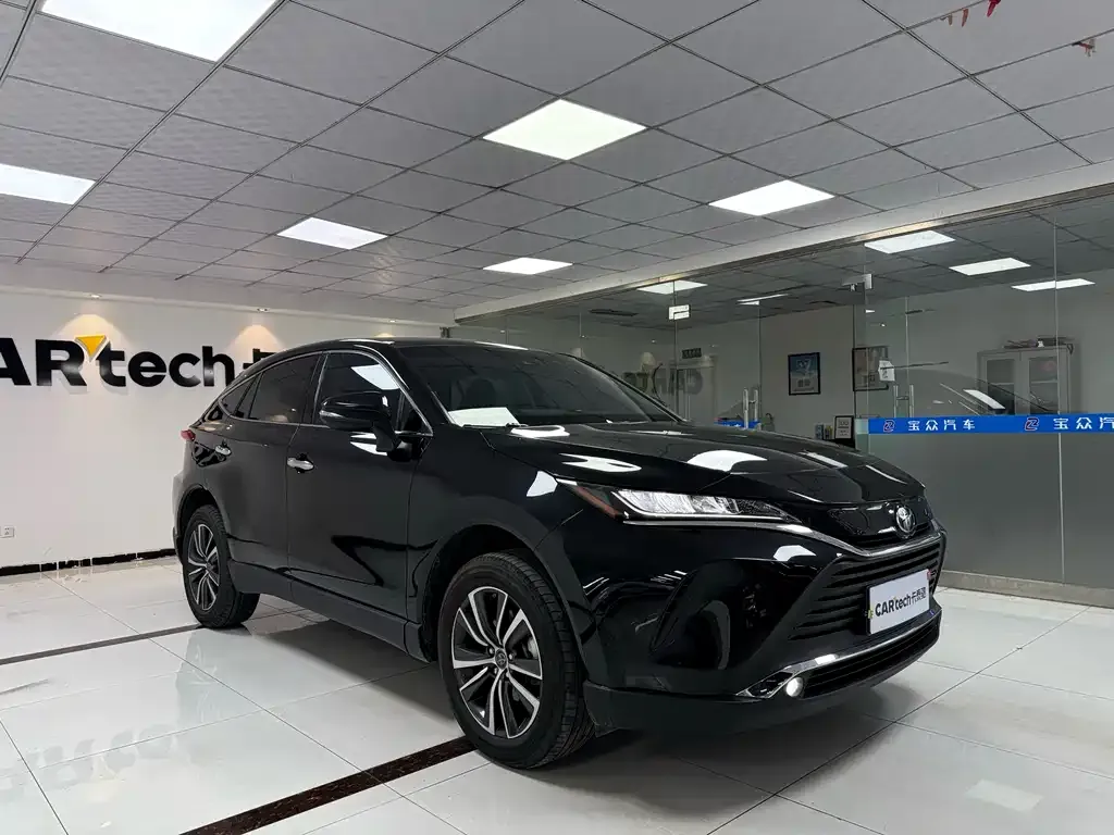 Toyota Harrier 2023 из CN, фото 3
