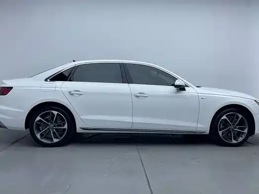 Audi A4L — фото 2