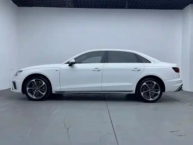 Audi A4L — фото 3