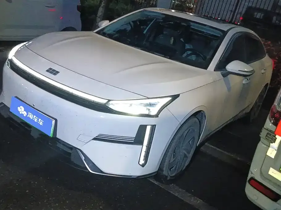 Geely Galaxy L6