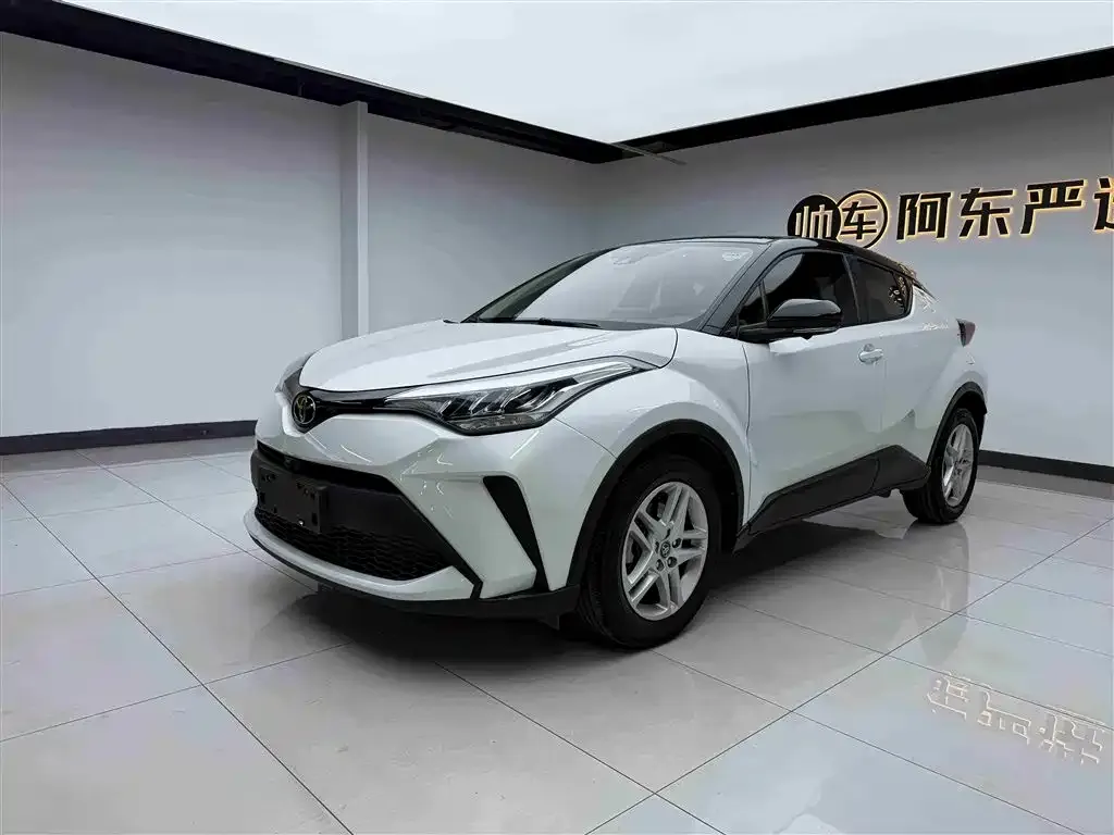 Toyota C-HR — фото 6