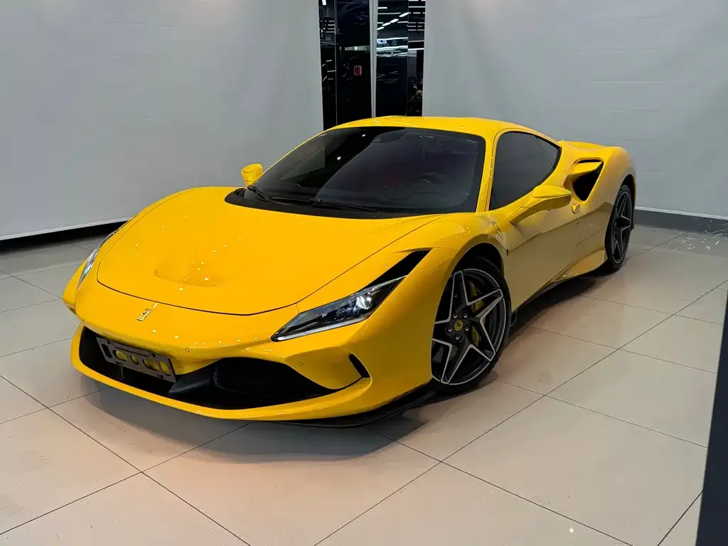 Ferrari F8 — фото 1