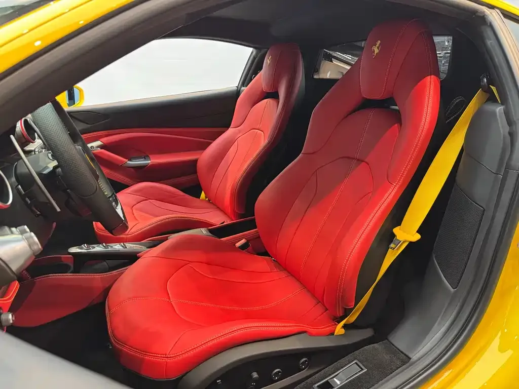Ferrari F8 — фото 5