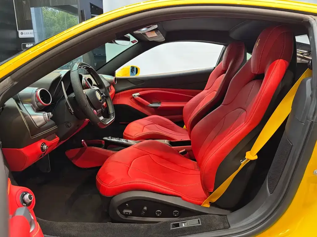 Ferrari F8 — фото 8