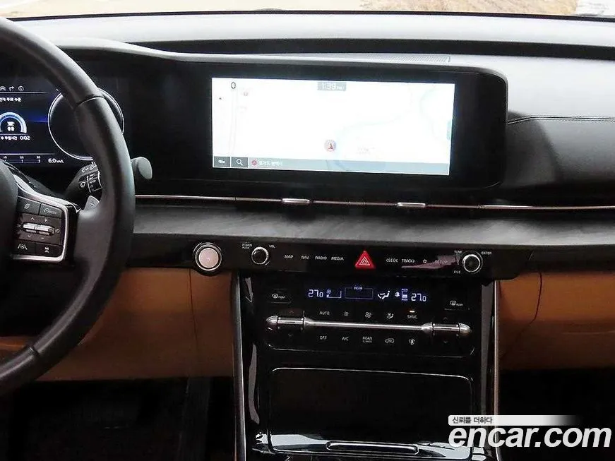 Kia Carnival — фото 10
