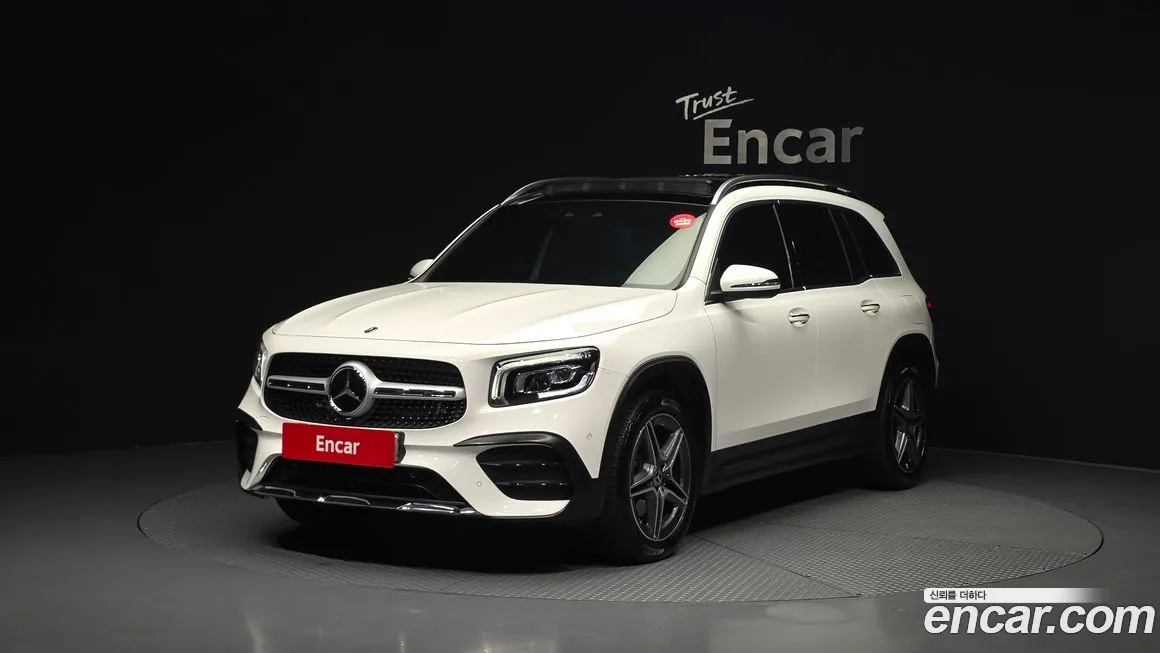 Mercedes-Benz GLB-Class — фото 1