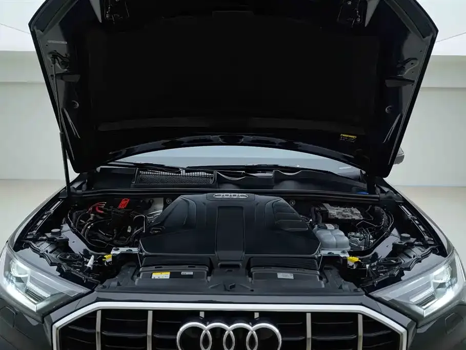 Audi Q7 — фото 5