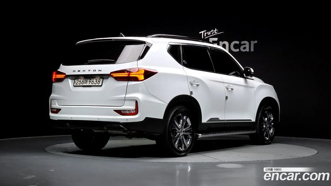 KG Mobility (Ssangyong) Rexton — фото 5