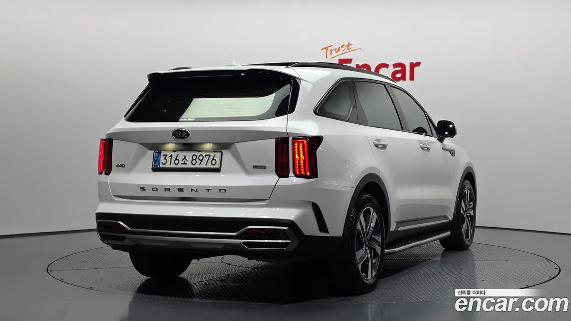 Kia Sorento — фото 5