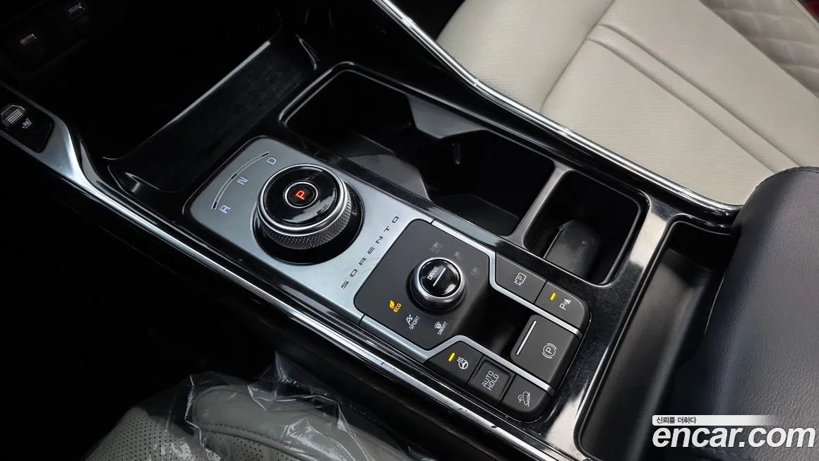 Kia Sorento — фото 7