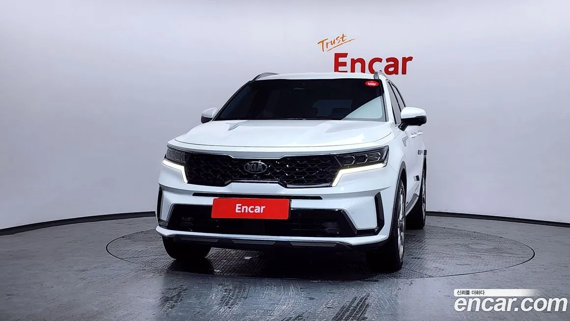 Kia Sorento — фото 9