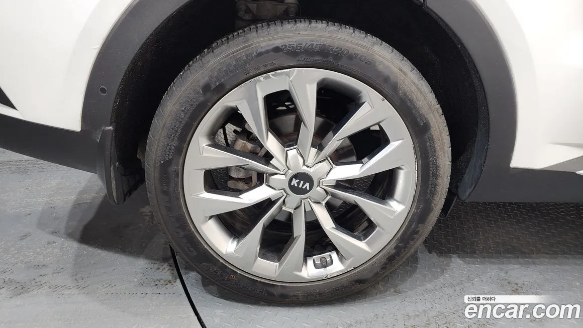 Kia Sorento — фото 6