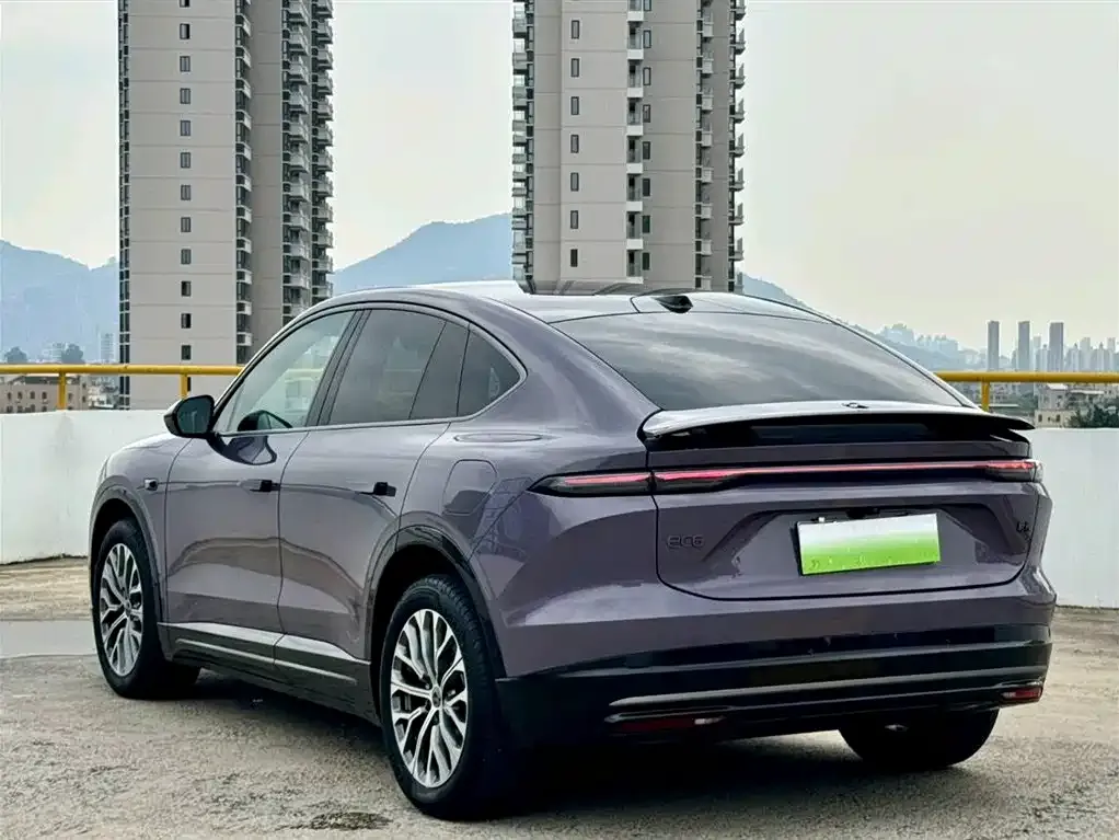 NIO EC6 — фото 9