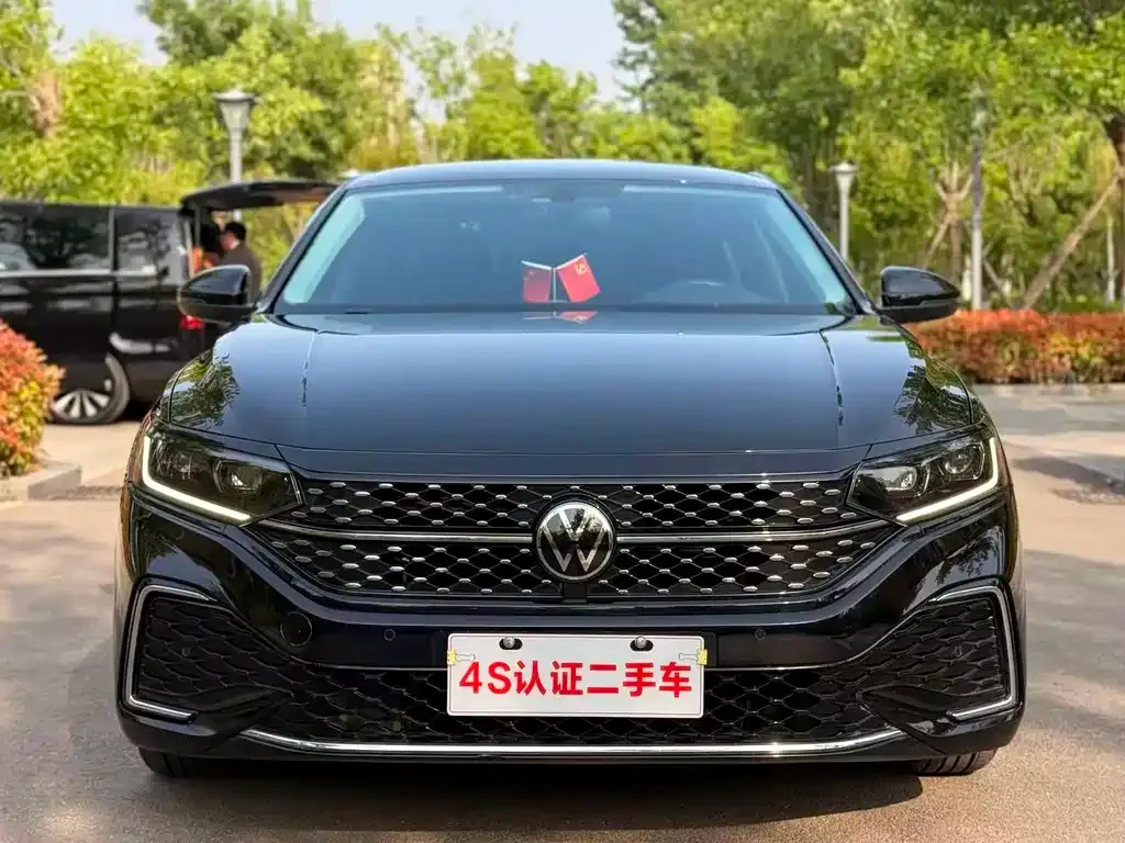 Volkswagen Passat — фото 7