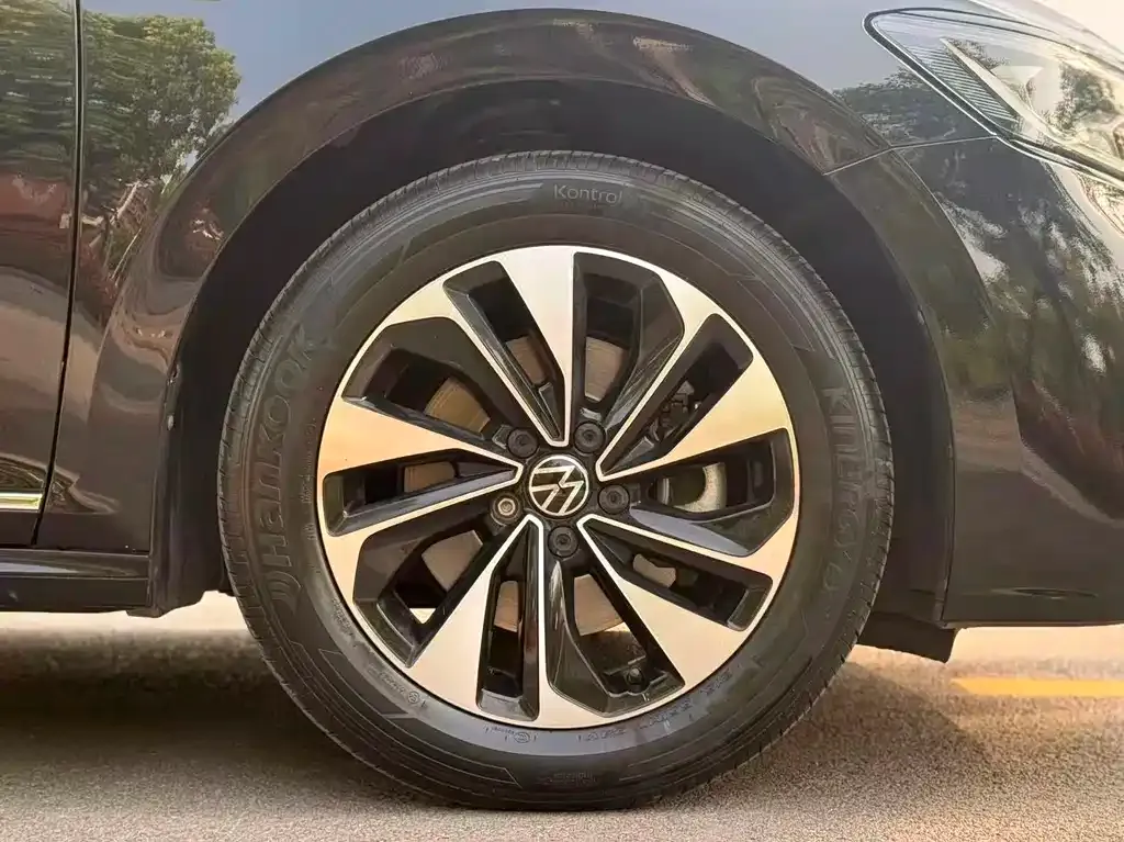 Volkswagen Passat — фото 6