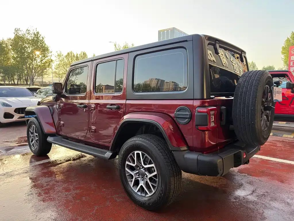 Jeep Wrangler PHEV 2021 из CN, фото 8