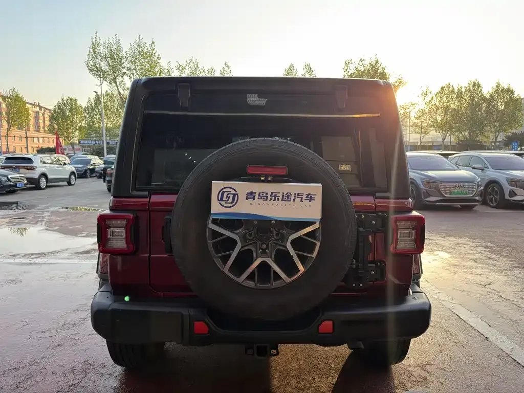 Jeep Wrangler PHEV 2021 из CN, фото 2