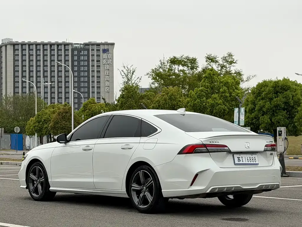 Honda Inspire 2023 из CN, фото 10