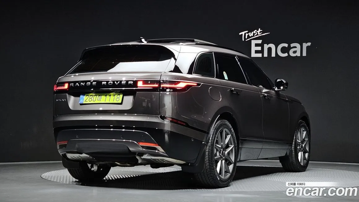 Land Rover Range Rover Velar — фото 3