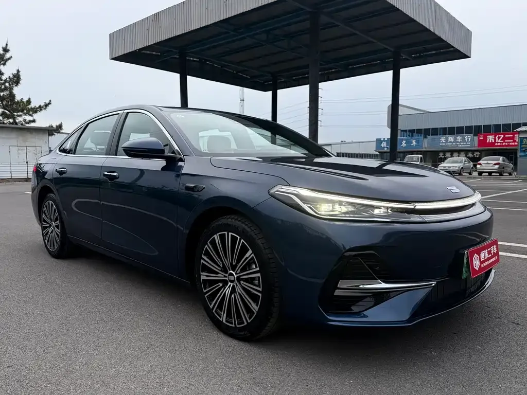 Geely Galaxy A7 — фото 2