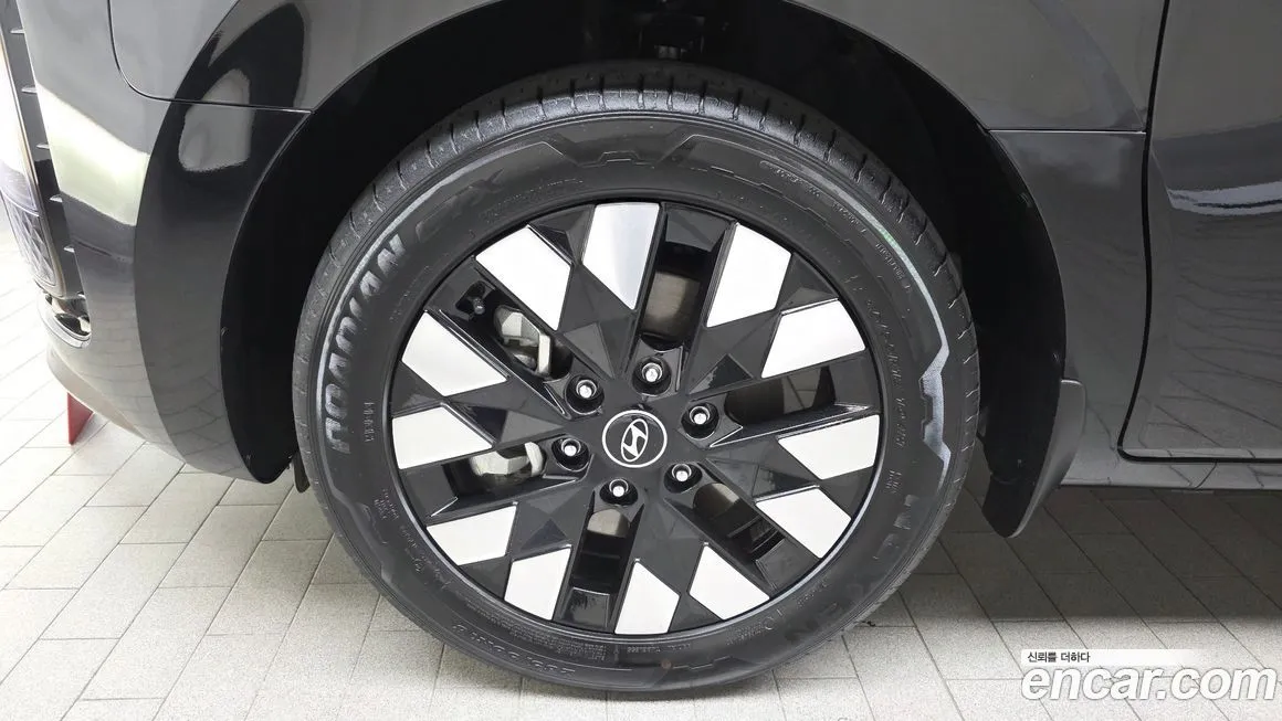 Hyundai Staria 2025 из KR, фото 7