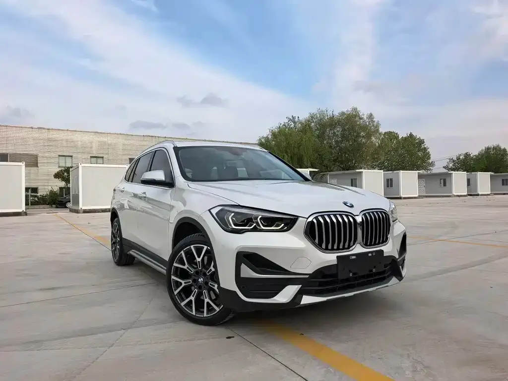 BMW X1 — фото 5