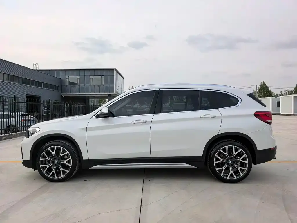 BMW X1 — фото 6
