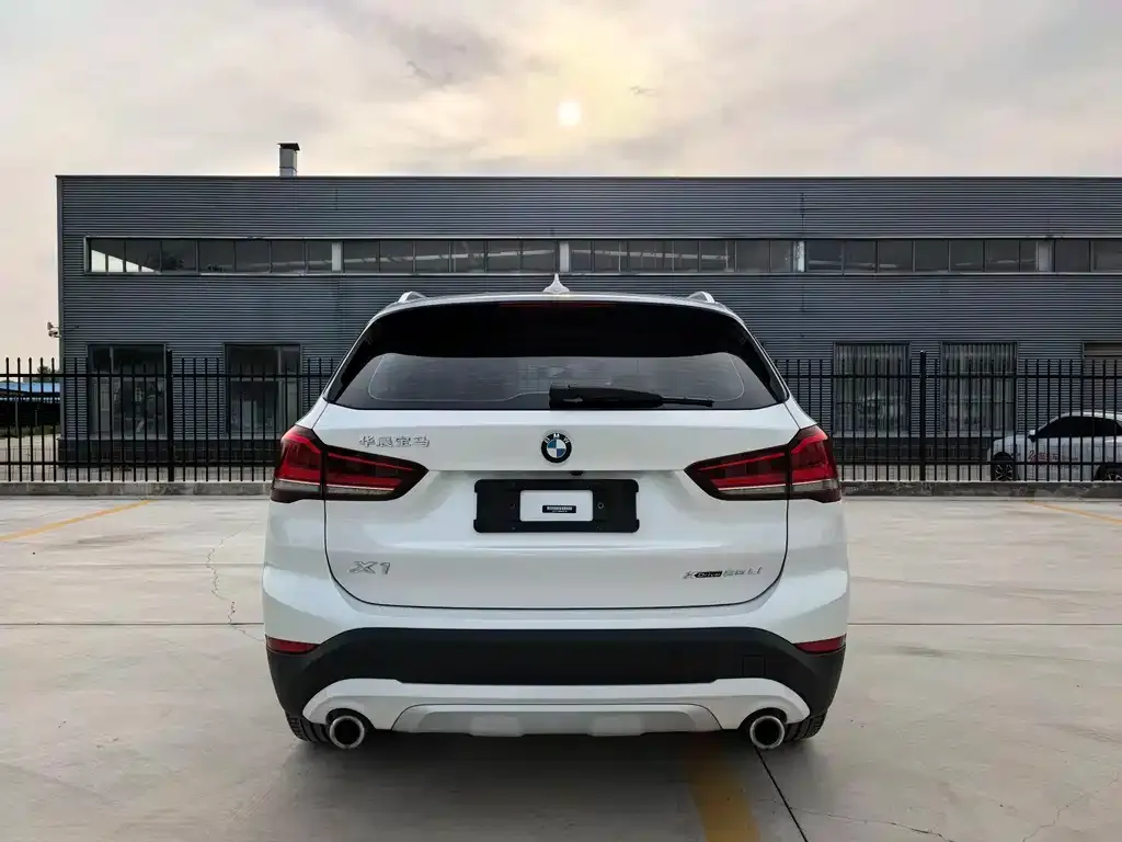 BMW X1 — фото 3