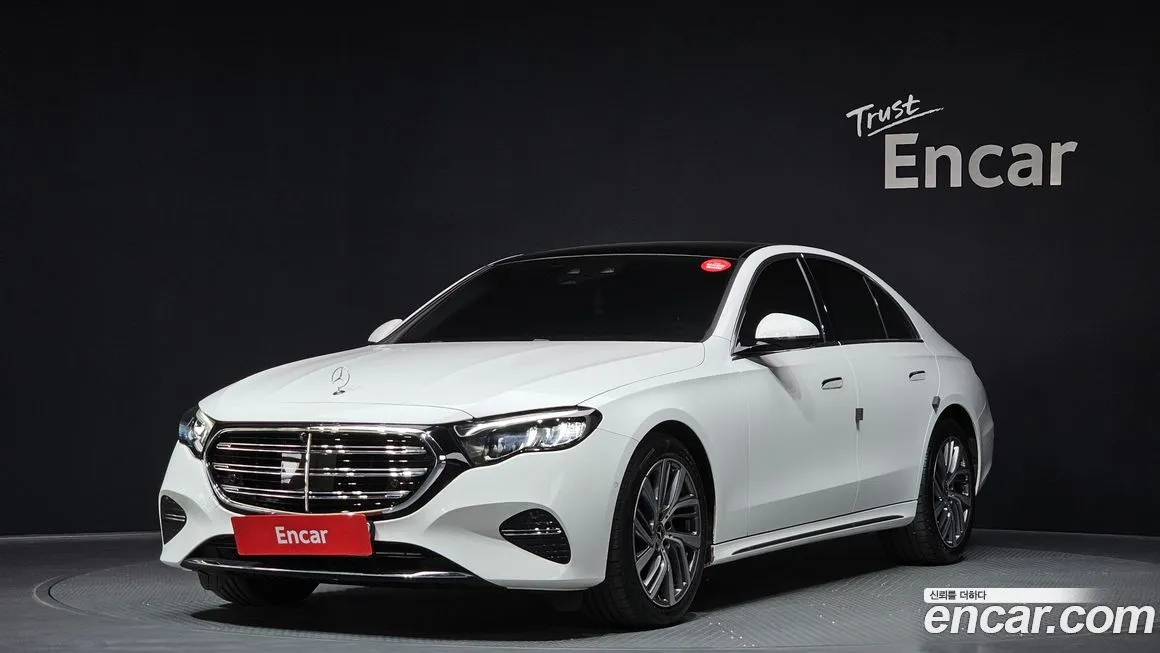 Mercedes-Benz E-Class — фото 1